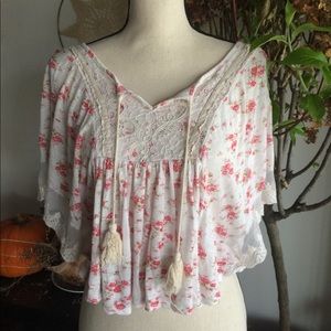 Floral lace crop top